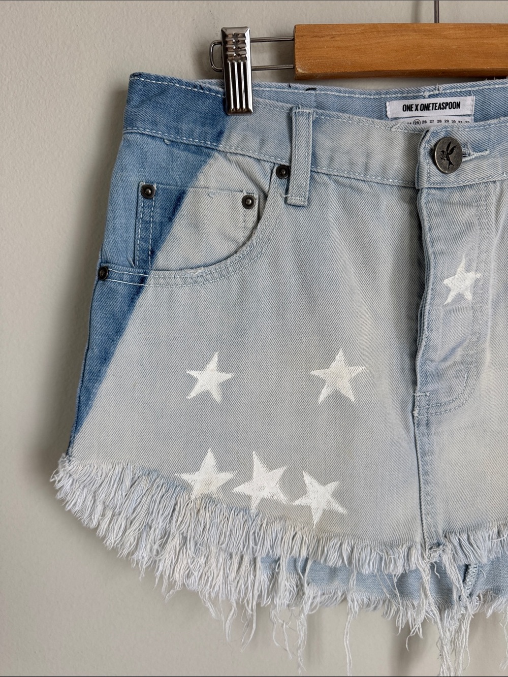 One Teaspoon 4040 Star Denim Mini Skirt Size 25 Low Rise - Picture 5 of 9